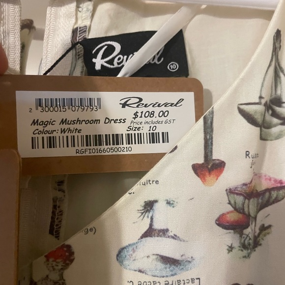 New with tags, Dangerfield, revival vintage style mushroom dress. - Picture 5 of 5